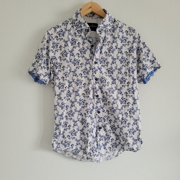 Robert Graham floral button down top - Picture 1 of 9